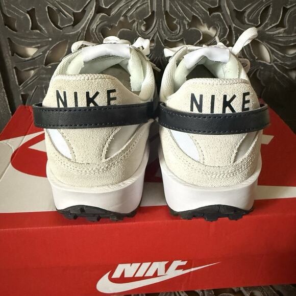 Nike Waffle Debut Running Sneakers Summit White Black DH9522-103 Men’s Sz 8 NEW - Picture 8 of 15